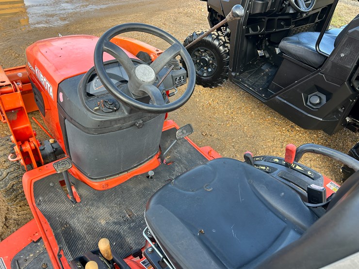 2013-kubota-bx2670-image-14