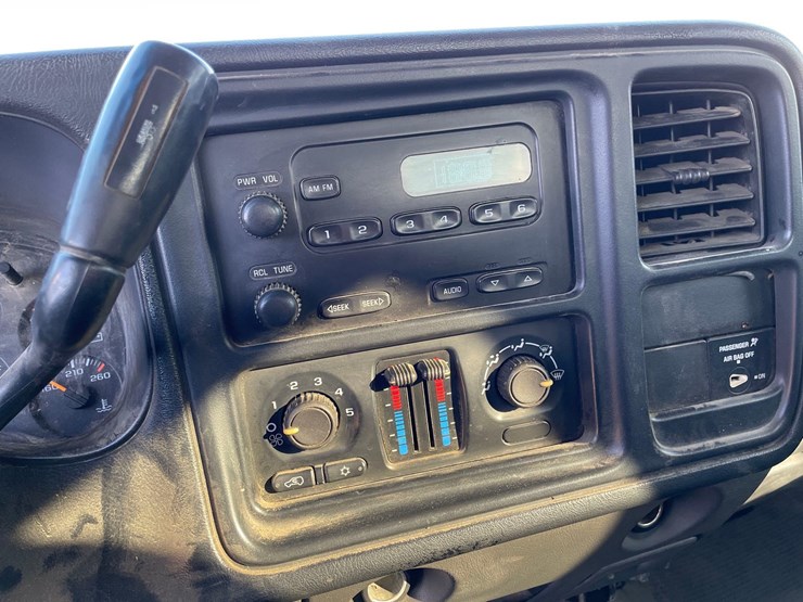 2006-chevrolet-2500-image-22