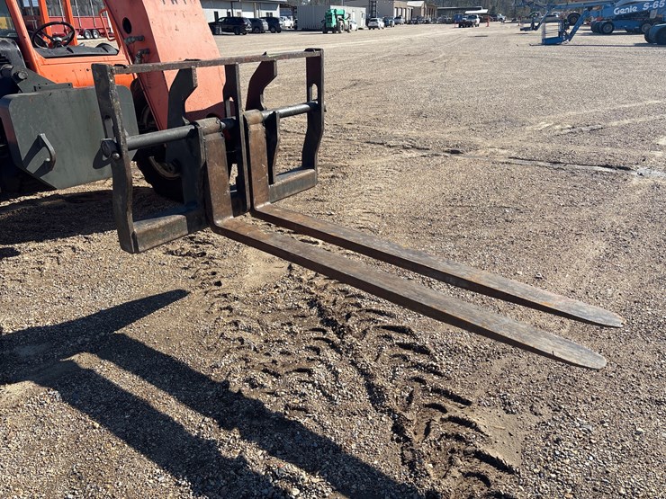 2008-jlg-g9-43a-image-5