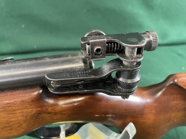 mossberg-mdl.42m-22-s,-l-or-lr-rifle-image-11