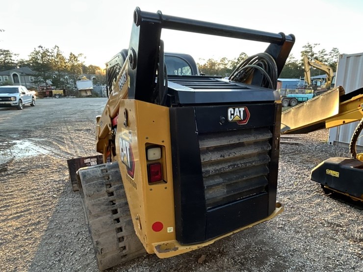 2022-caterpillar-299d3-image-8