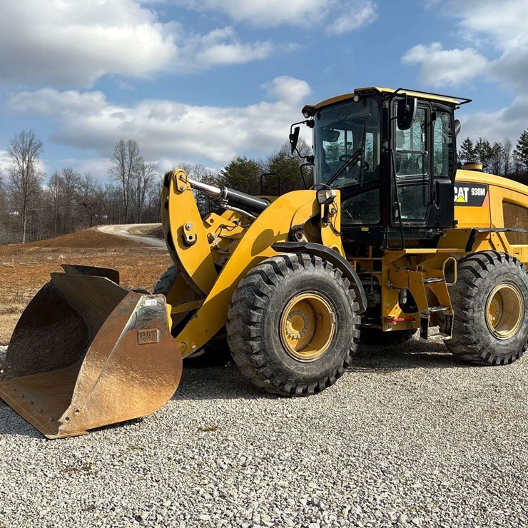 2017 CATERPILLAR 930M