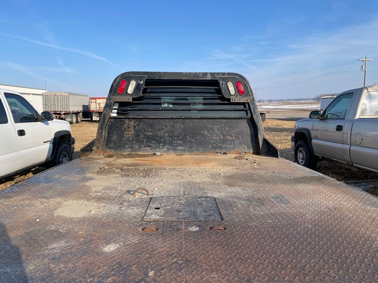 2013-ford-f550-image-12