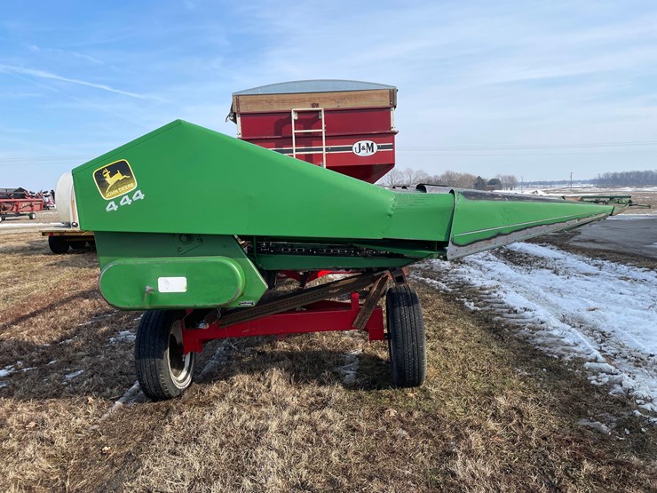 john-deere-444-image-16