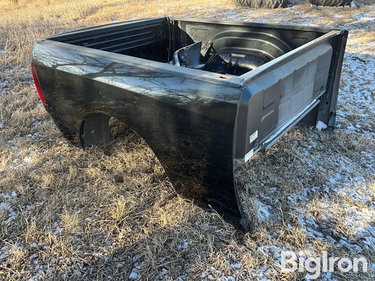 2016-ram-2500-hd-image-3