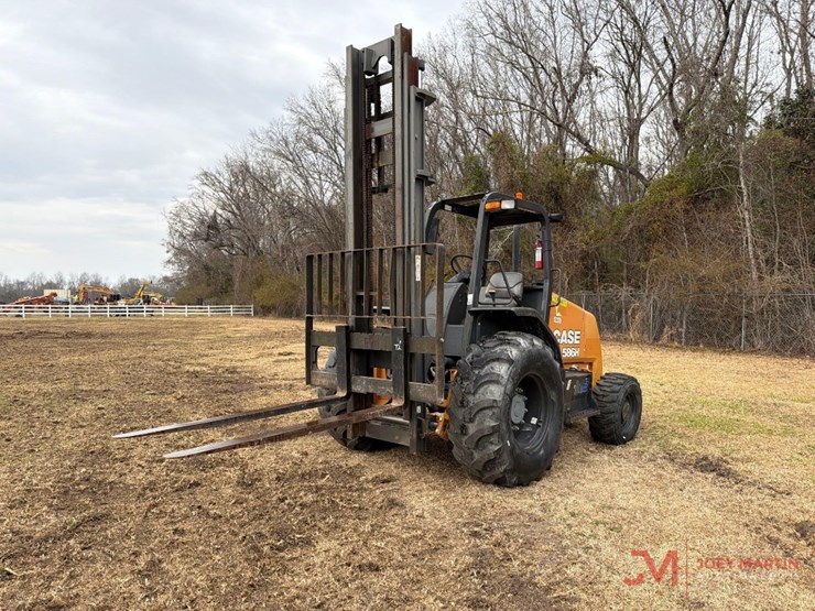 2019-case-586h-image-7