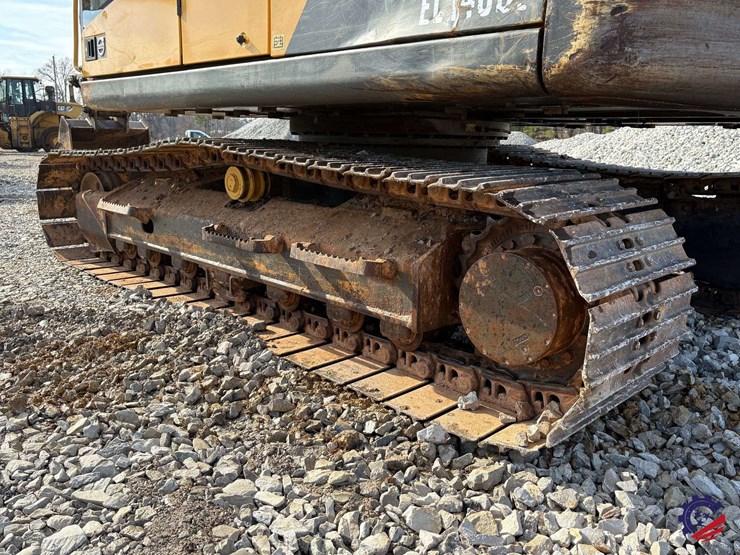 2012-volvo-ec140dl-image-10