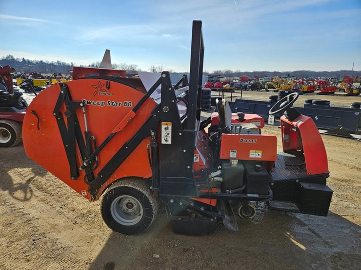 #148-•-smithco-sweep-star-60-sweeper-image-6