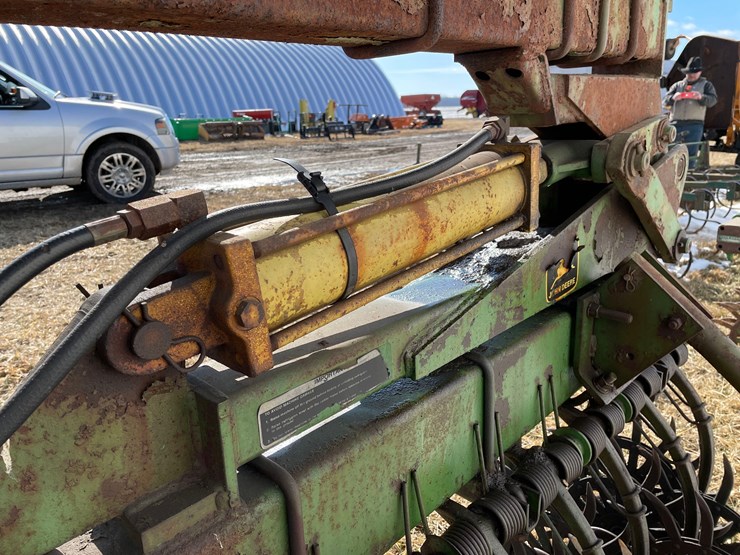 john-deere-400-image-8