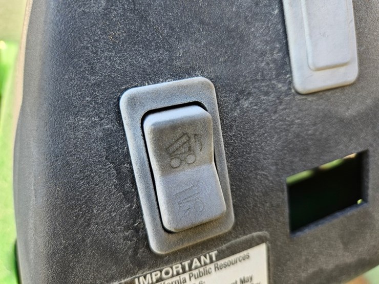 john-deere-tx-4x2-image-10