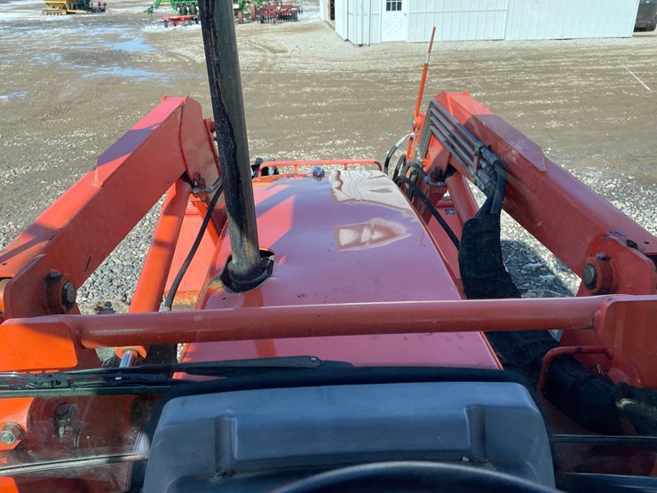 2003-kubota-m9000dtc-image-28