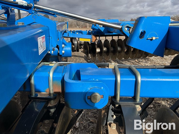 2016-landoll-7431-29-image-12