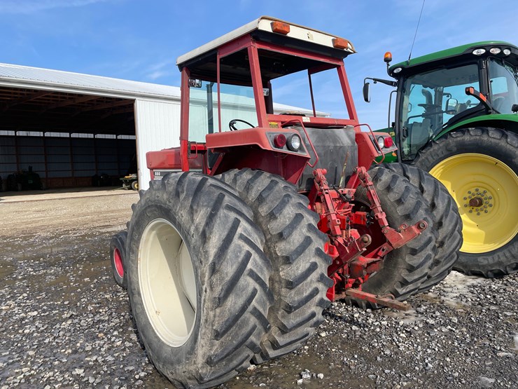 tag-#312,-1981-ih-886-diesel-tractor-image-9