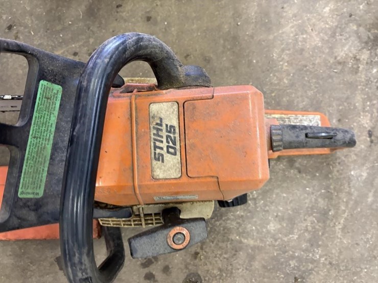 stihl-025-chain-saw-image-3