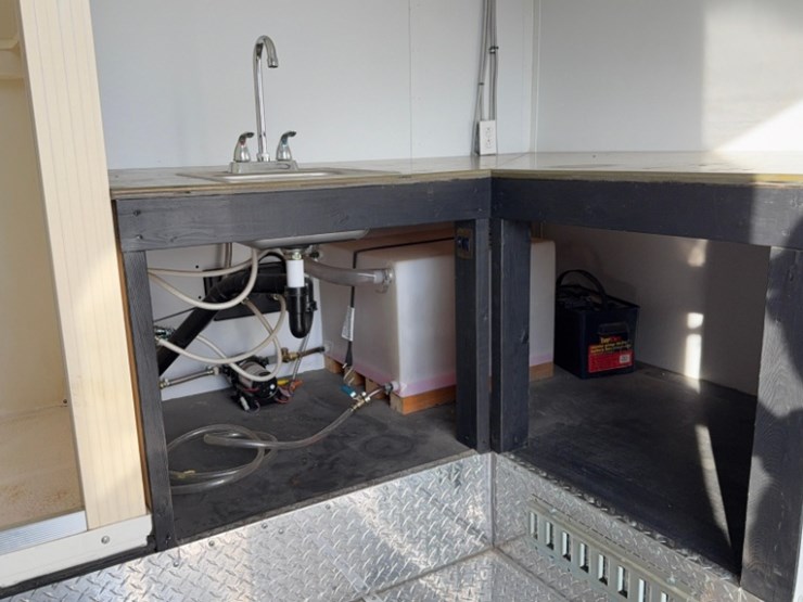 (inv.51016)-2017-bravo-trailers-vin:-542be2421gb013568,-24'-trailer-with-bathroom,-ac,-hot-water,-image-26