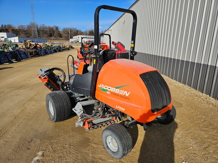 #166-•-jacobsen-lf550-fairway-mower-image-3