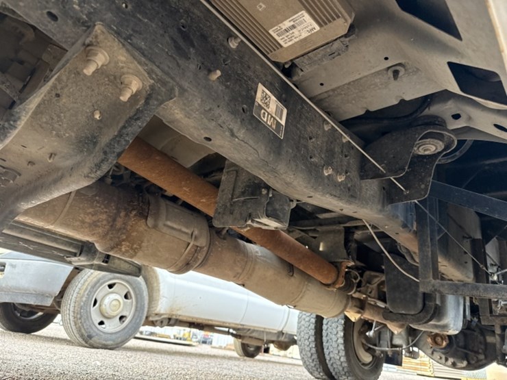 2016-ford-f550-image-28