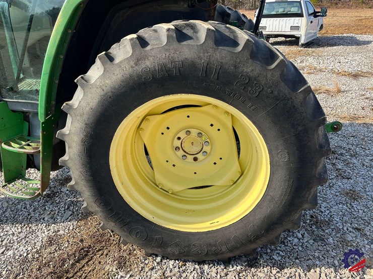 john-deere-6405-image-6