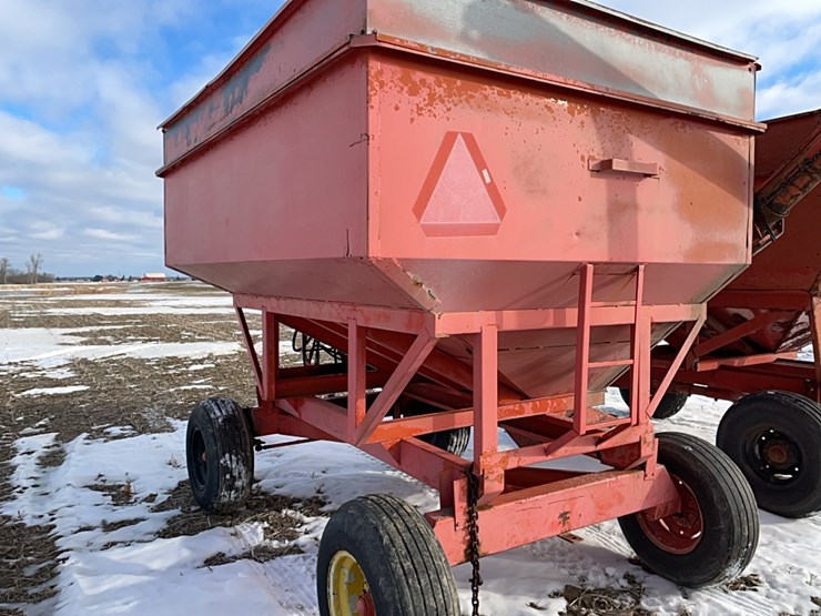 tag-#360,-gravity-wagon-w/gear-&-12'-seed-brush-auger-image-7