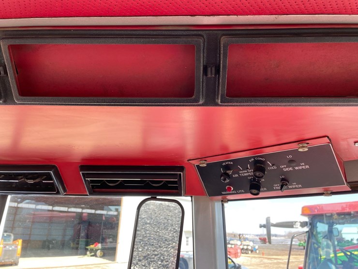 1980-white-2-85-image-28