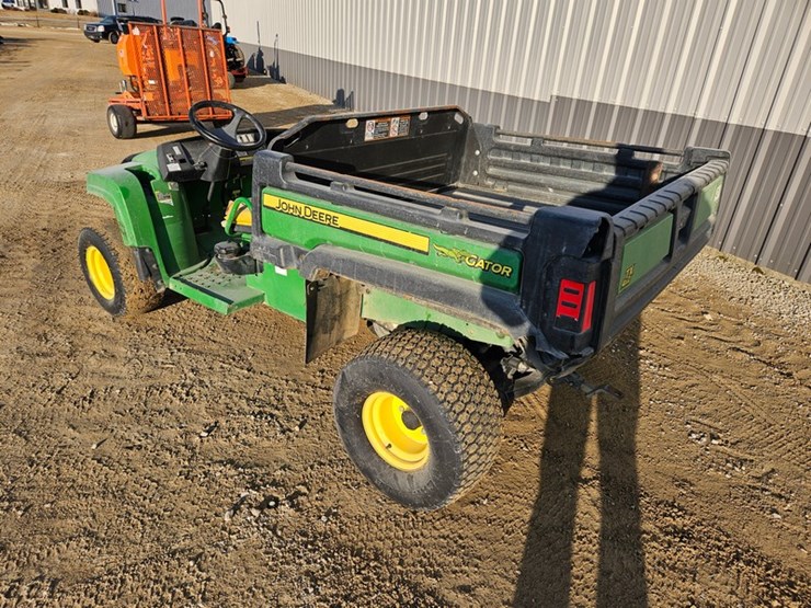 john-deere-tx-4x2-image-3