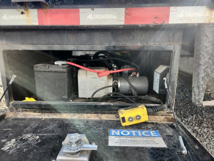 2023-ironbull-tilt-trailer-32'-gooseneck-w/-10'dovetail,-remote,-12,000#-winch-sn#088065-image-11