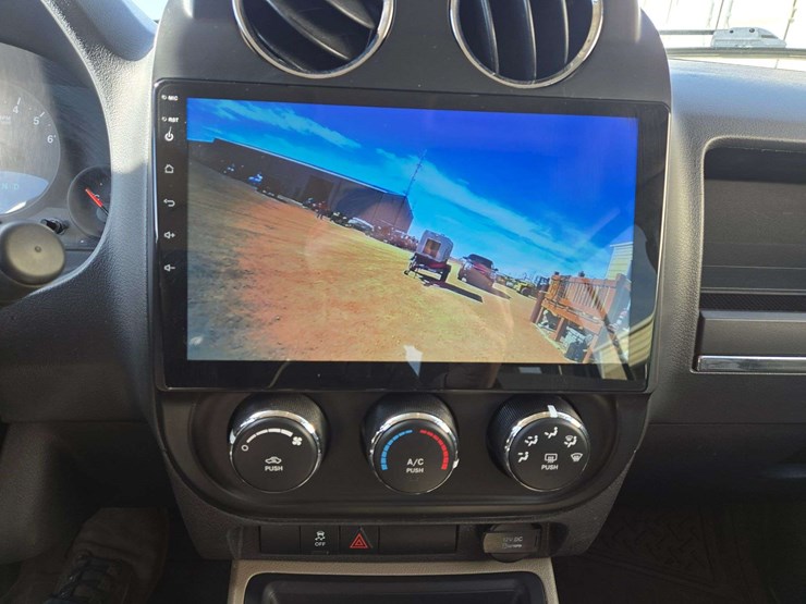 2010-jeep-patriot-sport-image-15