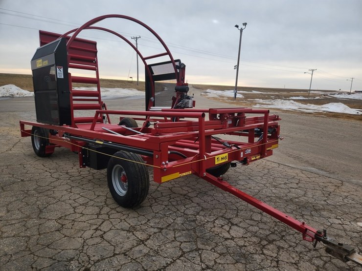 #4189-•-h&s-lw1100-bale-wrapper-image-5