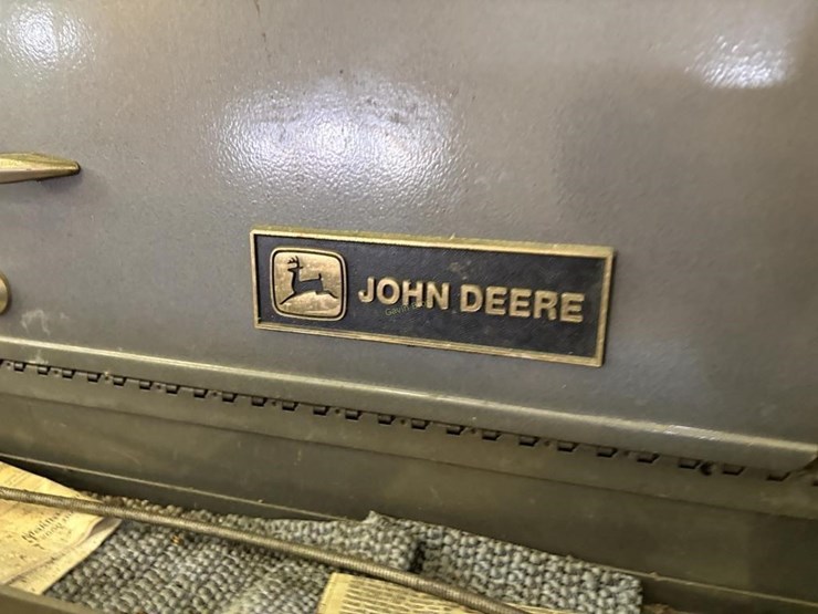 john-deere-tool-box-image-8