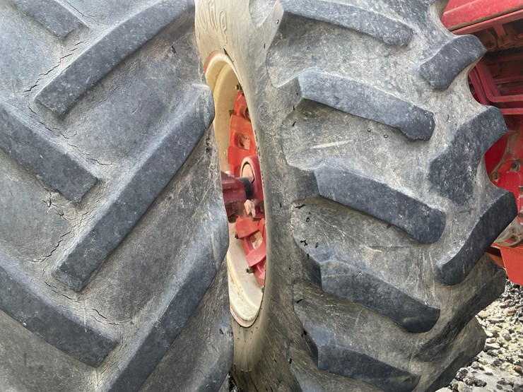 tag-#312,-1981-ih-886-diesel-tractor-image-18