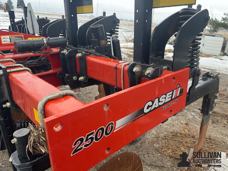 2015-case-ih-2500-image-15