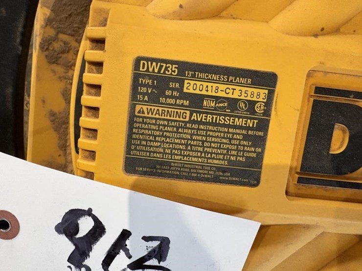 dewalt-13"-thickness-planer-image-5
