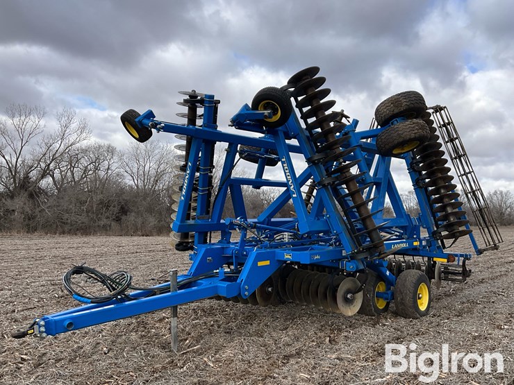 2016-landoll-7431-29-image-1