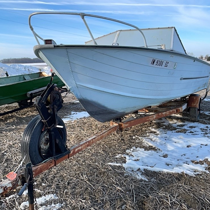 Tag #313, Starcraft 1966 holiday boat