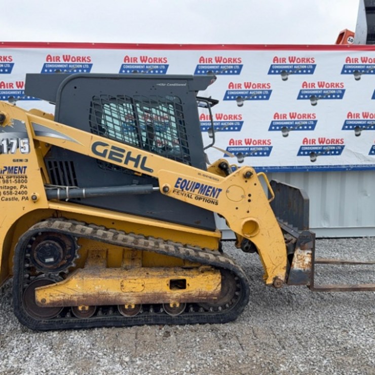 2016 GEHL RT175