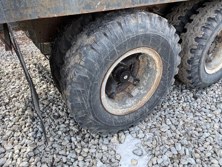 1973-ford-f700-image-11