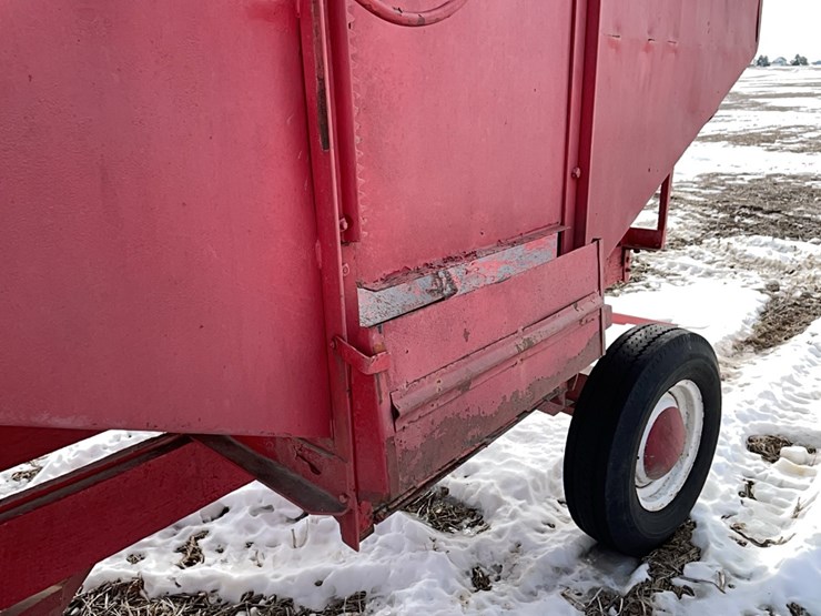 tag-#200,-killbros-100-bu-gravity-wagon-w/gear-image-10