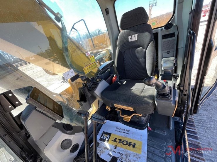 2019-caterpillar-320-image-20