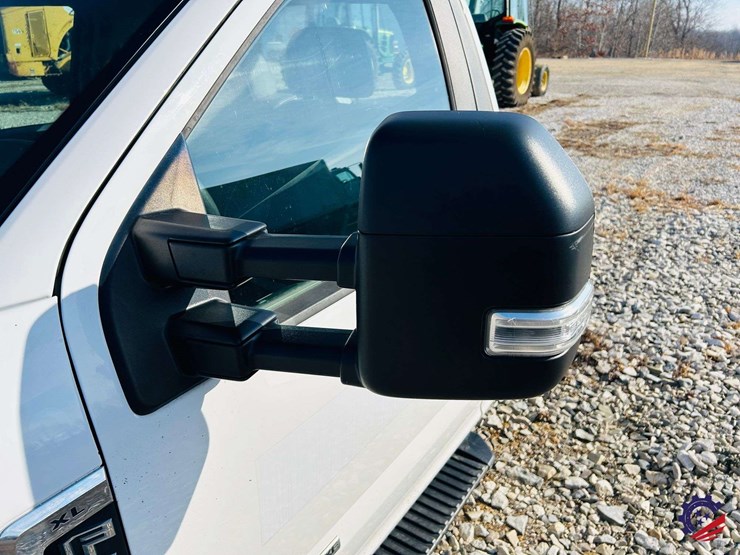 2018-ford-f550-image-16