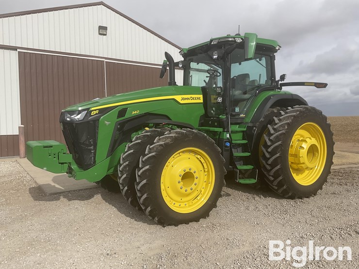 2021-john-deere-8r-340-image-1