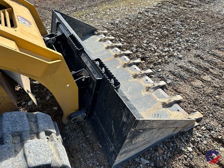 2023-caterpillar-299d3-xe-land-management-image-19