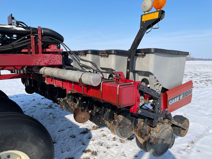 case-ih-1200-image-14