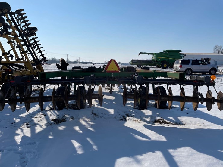 john-deere-510-image-10