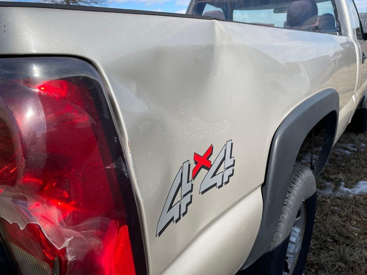 2007-chevrolet-3500-image-12