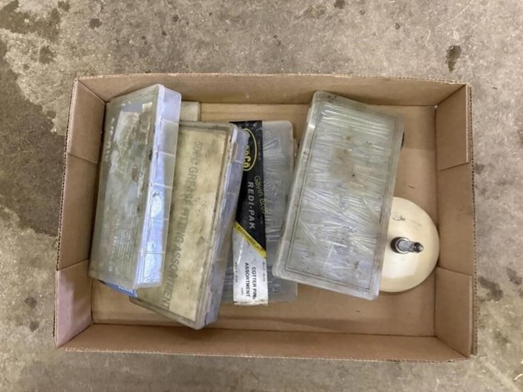 grease-fittings,-cotter-pins-image-1