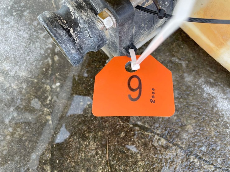 tag-#9,-2000-gal-poly-tank-image-2