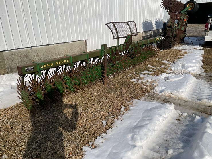 john-deere-400-image-9