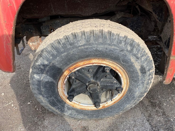 1973-ford-f700-image-3