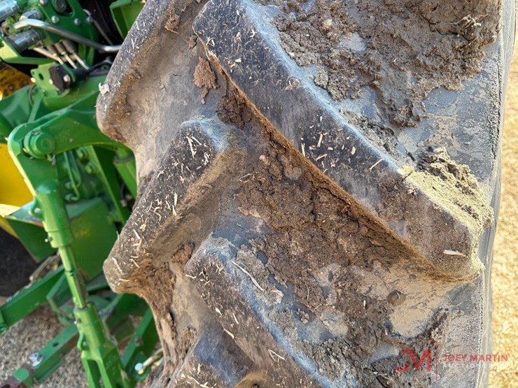 john-deere-6120e-image-12