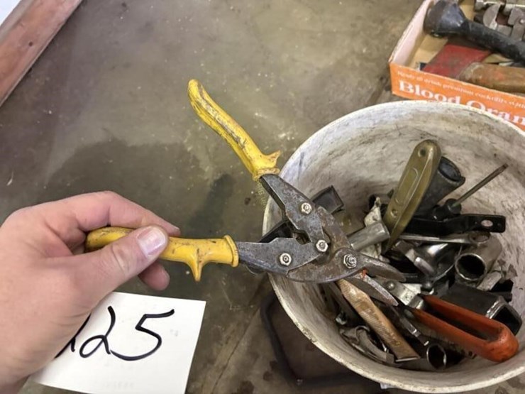 bucket-of-misc-tools-image-4